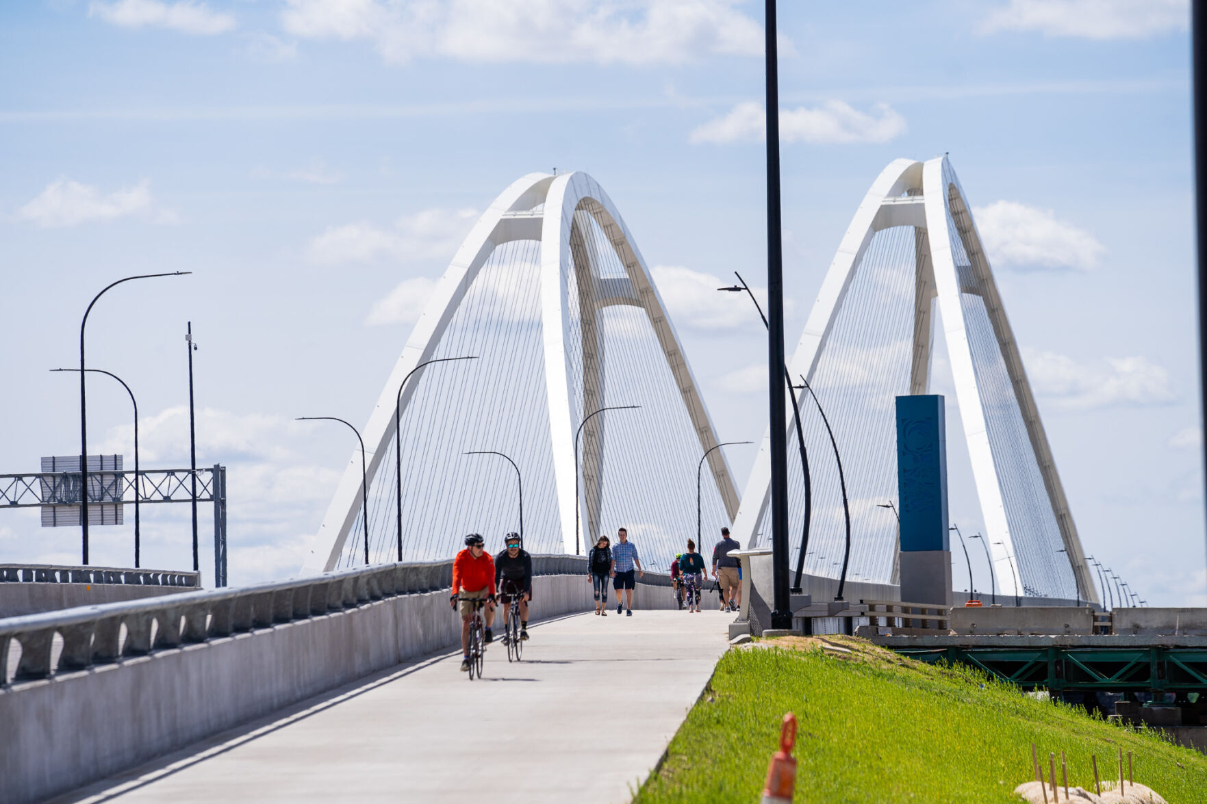 052322-qc-nws-bridge
